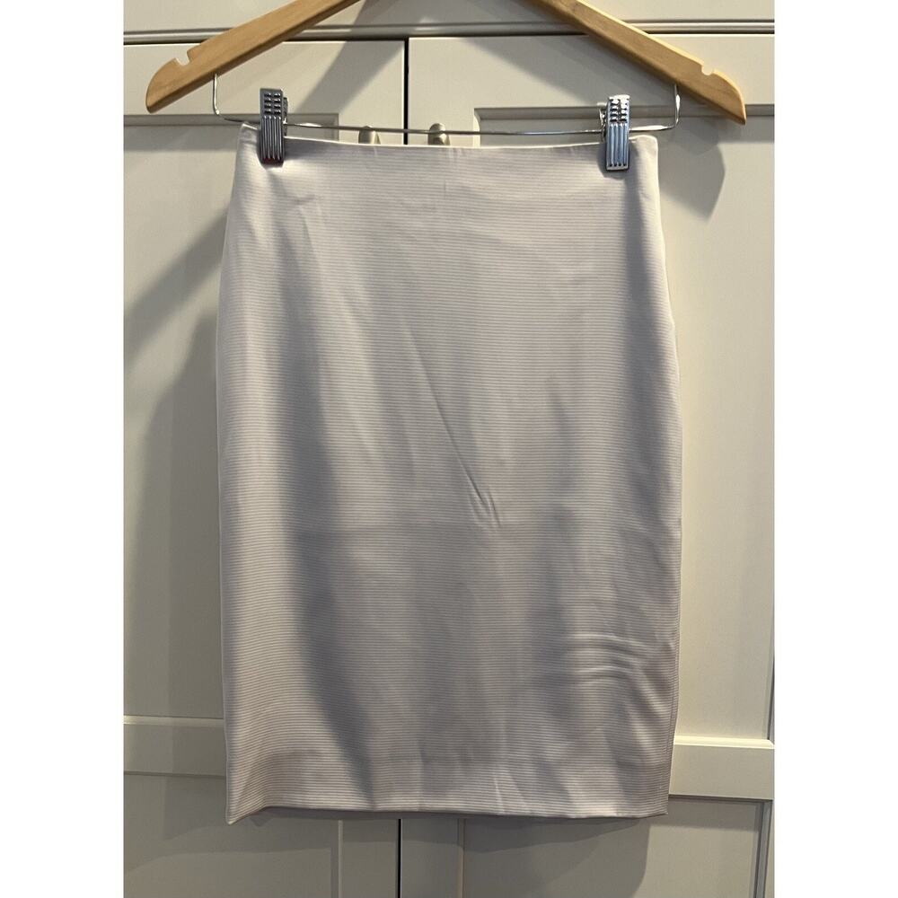 Emporio Armani pencil skirt Size 6 (36)pale grey/silver